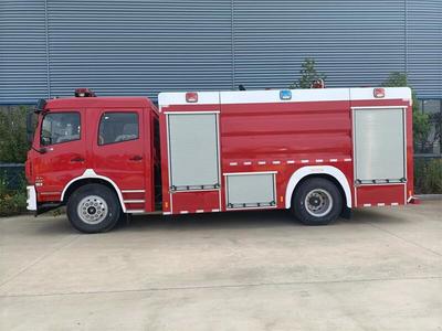 東風(fēng)華神7.7T水罐/泡沫消防車 程力集團(tuán)應(yīng)急裝備矩陣中的城市守護(hù)者